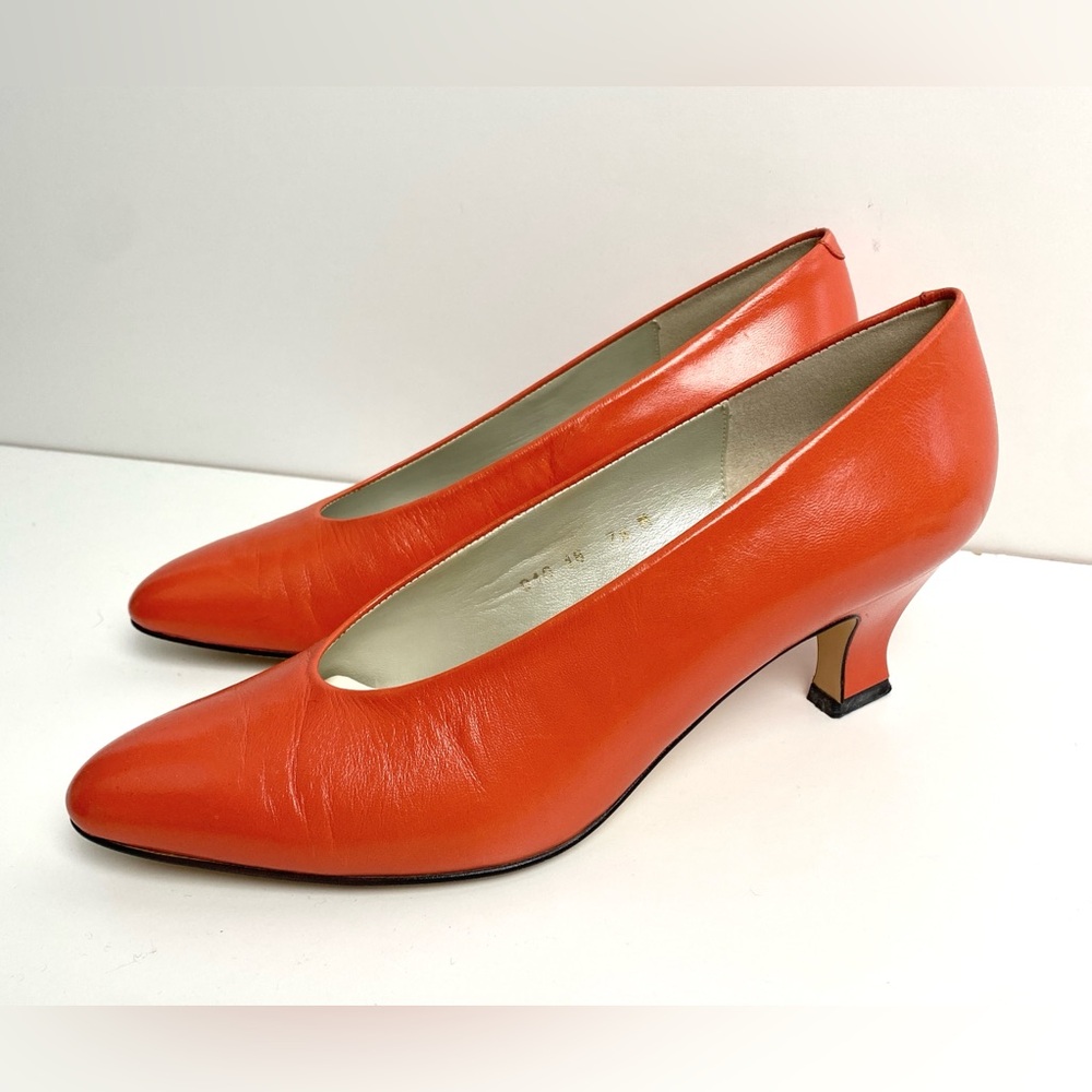 Vintage Liz Claiborne Leather Heels Orange